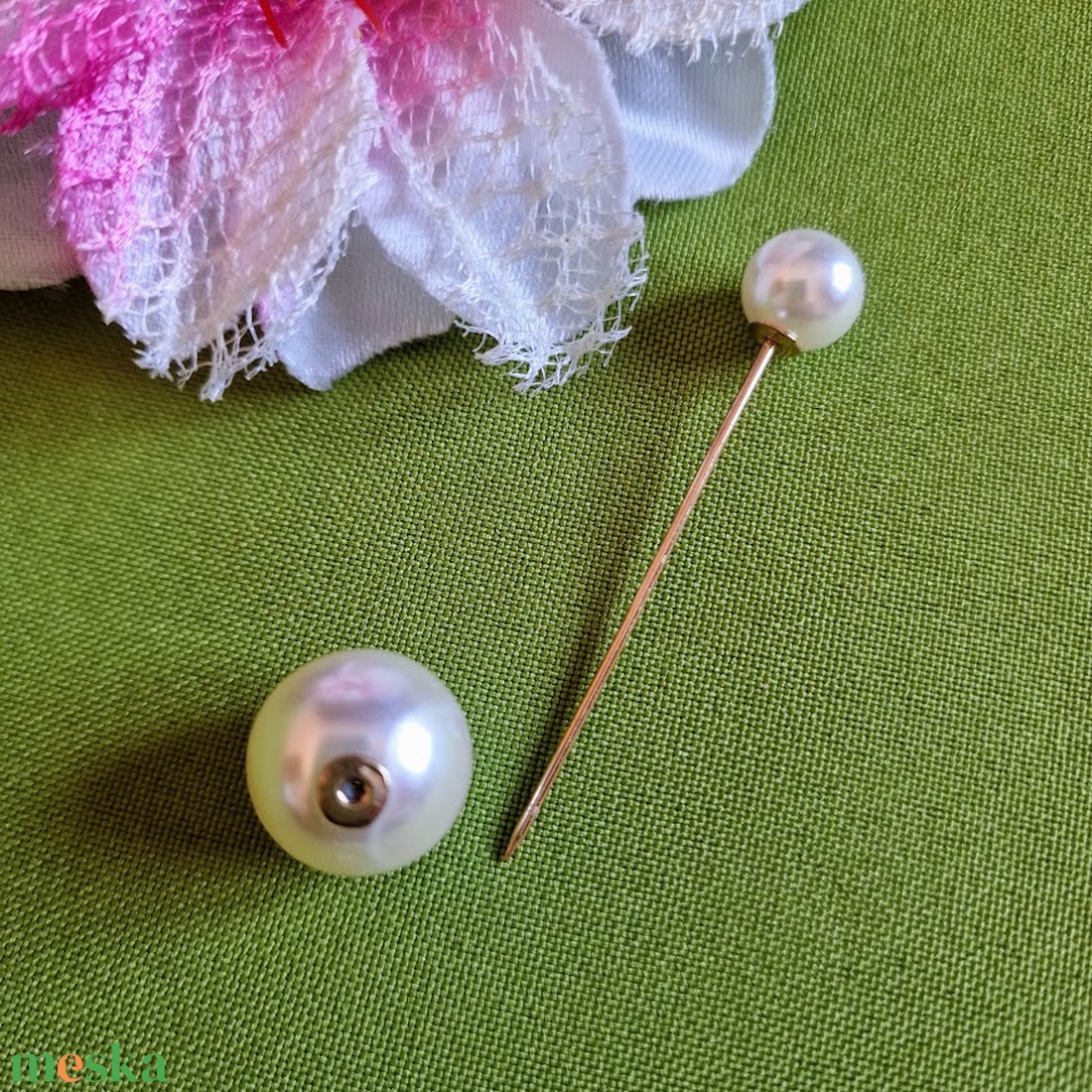 Kitűző, bross BRO348 - Gyöngyös melltű 15x70mm - ékszer - kitűző és bross - kitűző - Meska.hu Kitűző, bross BRO348 - Gyöngyös melltű 15x70mm - ékszer - kitűző és bross - kitűző - Meska.hu