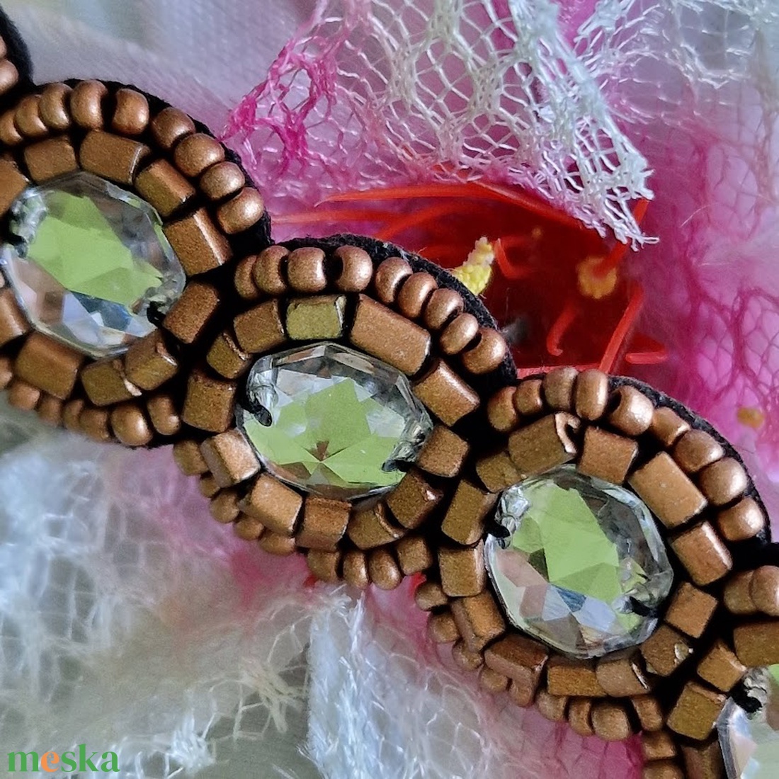 ESKÜVŐ HAD170 Handmade - Strasszos óarany színű menyasszonyi gumis hajpánt - esküvő - hajdísz - kontydísz & hajdísz - Meska.hu ESKÜVŐ HAD170 Handmade - Strasszos óarany színű menyasszonyi gumis hajpánt - esküvő - hajdísz - kontydísz & hajdísz - Meska.hu