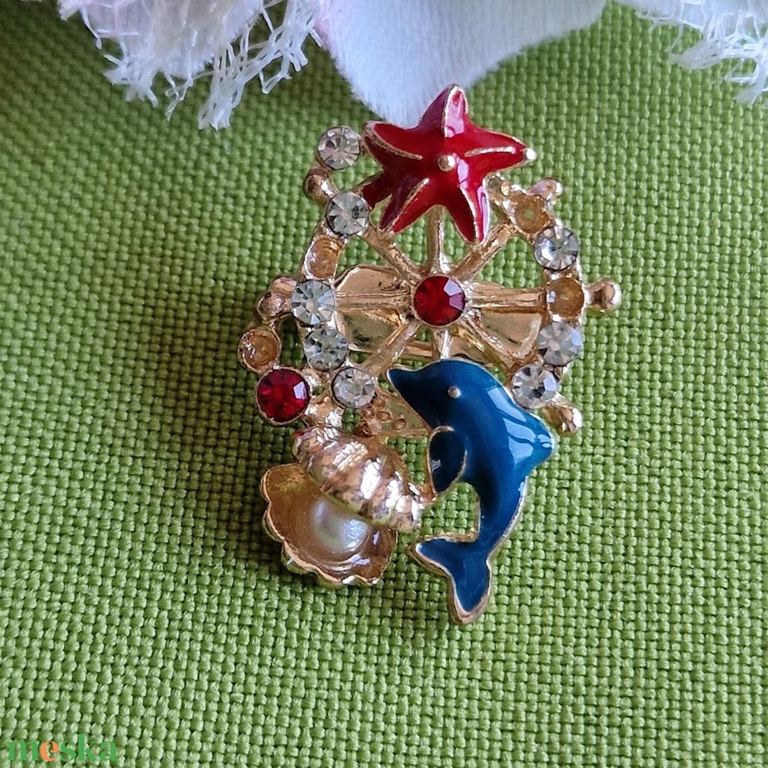 Kitűző, bross BRO372 - Tenger szerelmesei, kék delfin melltű 19x28mm akciós termékkép 1