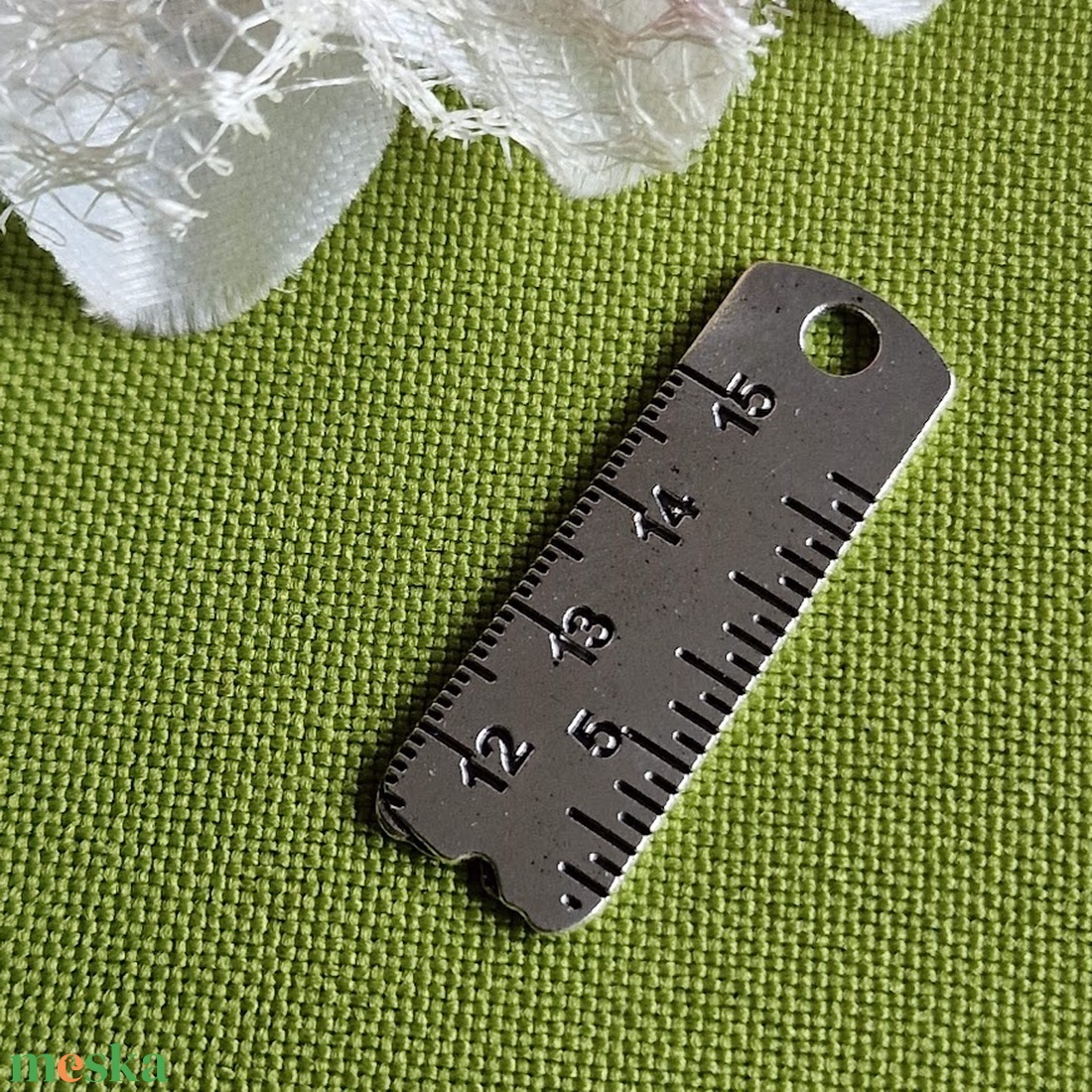 MED70 - Ezüst színű mérnök medál 10x29mm - 2. mérőszalag - kellékek & szerszámok - ékszerkellék - charmok - Meska.hu MED70 - Ezüst színű mérnök medál 10x29mm - 2. mérőszalag - kellékek & szerszámok - ékszerkellék - charmok - Meska.hu