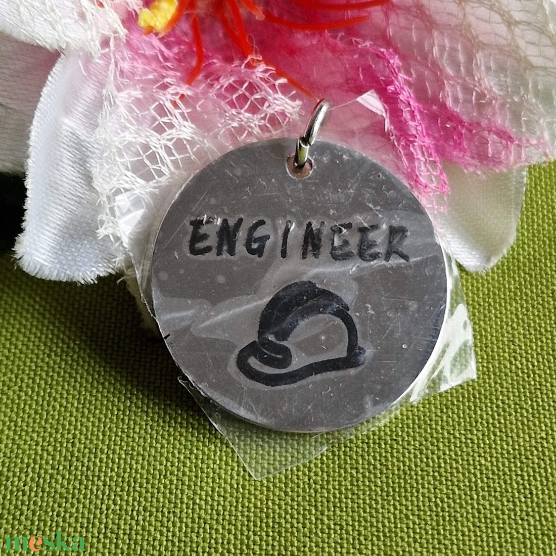MED72 - Ezüst színű mérnök medál Ø30 mm - engeneer medál - kellékek & szerszámok - ékszerkellék - charmok - Meska.hu MED72 - Ezüst színű mérnök medál Ø30 mm - engeneer medál - kellékek & szerszámok - ékszerkellék - charmok - Meska.hu