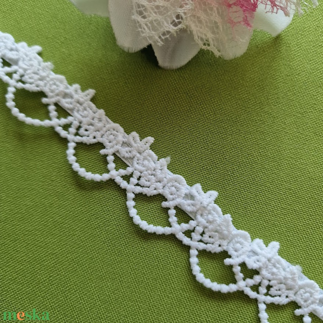 ESKÜVŐ MÖV48  Handmade - Fehér rózsa mintás menyasszonyi öv 35x2,5cm-es - esküvő - kiegészítők - öv & pánt - Meska.hu