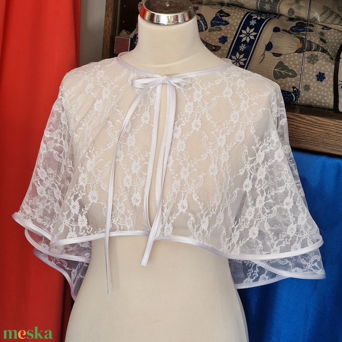 ESKÜVŐ BOL21 - Elegáns hófehér színű csipke boleró, pelerin - esküvő - kiegészítők - bolero és válltakaró - Meska.hu ESKÜVŐ BOL21 - Elegáns hófehér színű csipke boleró, pelerin - esküvő - kiegészítők - bolero és válltakaró - Meska.hu