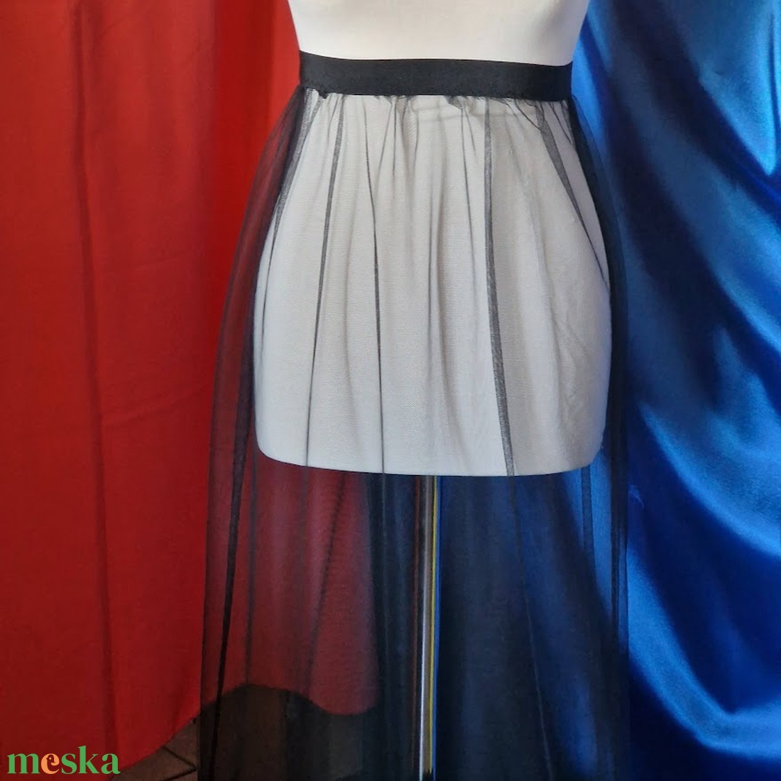 ESKÜVŐ ASZ82 - kb. 60cm-es 1 körös fodros fekete tüll alsószoknya, abroncs - esküvő - dekoráció - helyszíni dekor - Meska.hu