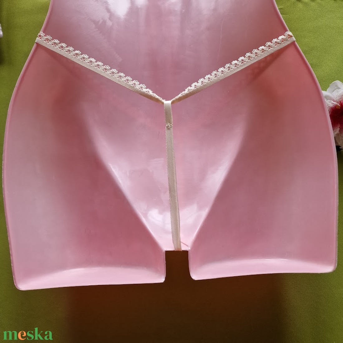 FEN55B - Női fehérnemű - Arany masnis, gyöngyös G-string tanga bugyi - ruha & divat - női ruha - fürdőruha & fehérnemű - Meska.hu