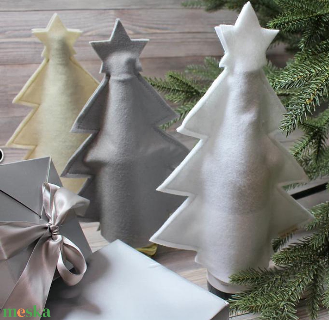 DCS76 - Karácsonyfa alakú ajándék csomagolás borosüvegre - karácsony - karácsonyi ajándékozás - karácsonyi ajándékcsomagolás - Meska.hu