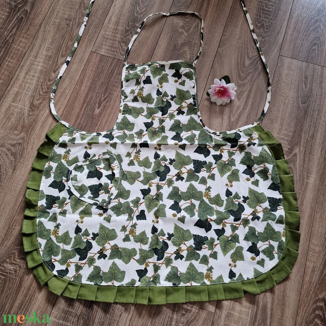 KTN03/04/05 -  Borostyán, levendula és pöttyös fodros, zsebes konyhai kötények - otthon & életmód - konyhafelszerelés, tálalás - konyhai textil - kötény - Meska.hu