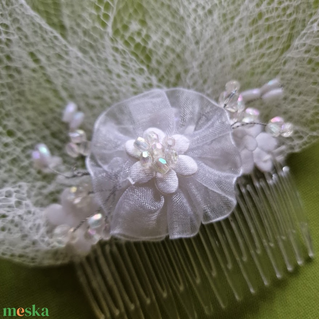 Esküvő FTY140 -  Menyasszonyi Organza virágos, fésűvel ellátott fehér arcfátyol, kalitkafátyol - esküvő - kiegészítők - fátyol - Meska.hu