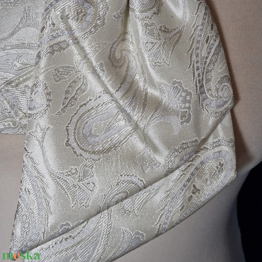 ESKÜVŐ NYD11 - Ekrü színű török mintás selyem szatén nyakkendő + díszzsebkendő - ruha & divat - férfi ruha - mellény - Meska.hu