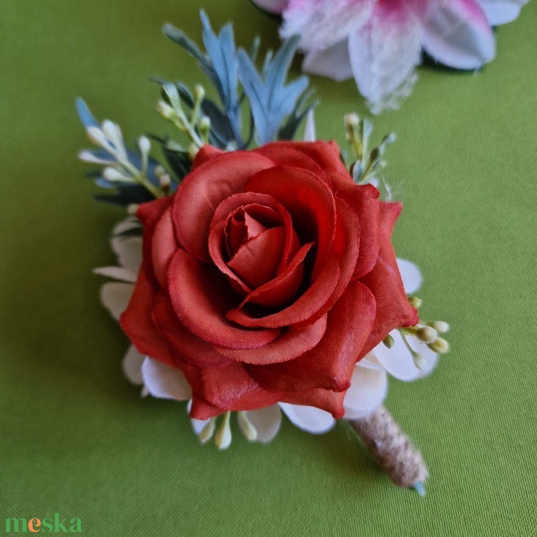 Esküvői bokréta, kitűző BOK43 - Téglapiros rózsával - esküvő - kiegészítők - kitűző - Meska.hu