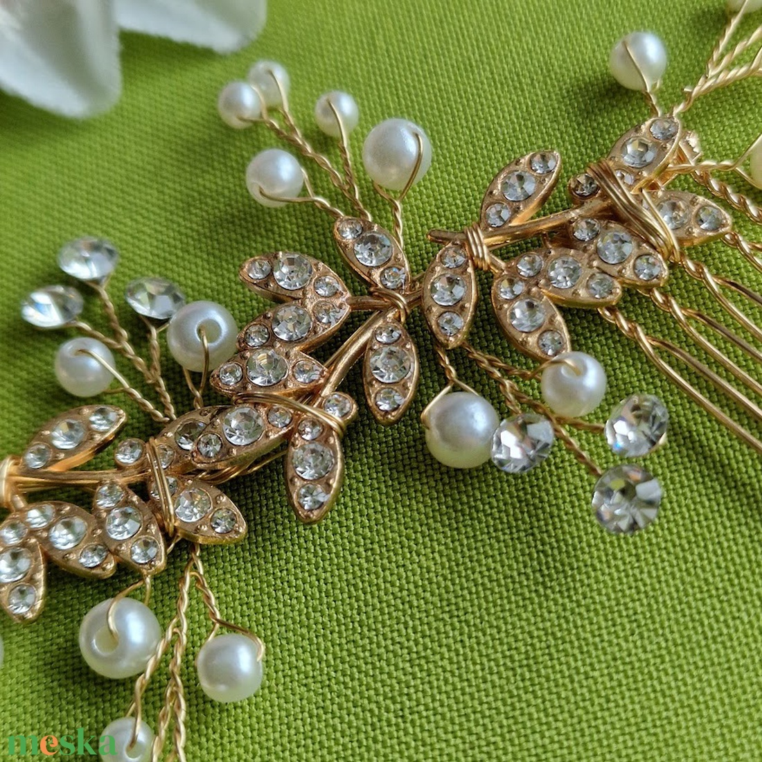 ESKÜVŐ HAD249 - Menyasszonyi strasszos, gyöngyös dupla hajfésűs hajdísz - arany alap - esküvő - hajdísz - fésűs hajdísz - Meska.hu