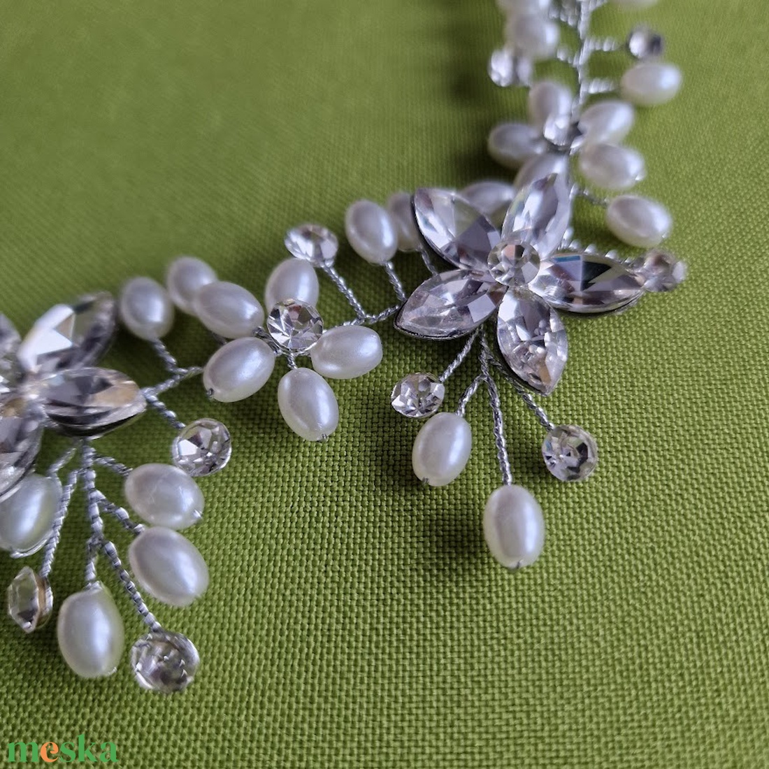 ESKÜVŐ HAD226 - Menyasszonyi kristályköves virágok, gyöngyös, dupla hajfésűs hajdísz - esküvő - hajdísz - fésűs hajdísz - Meska.hu