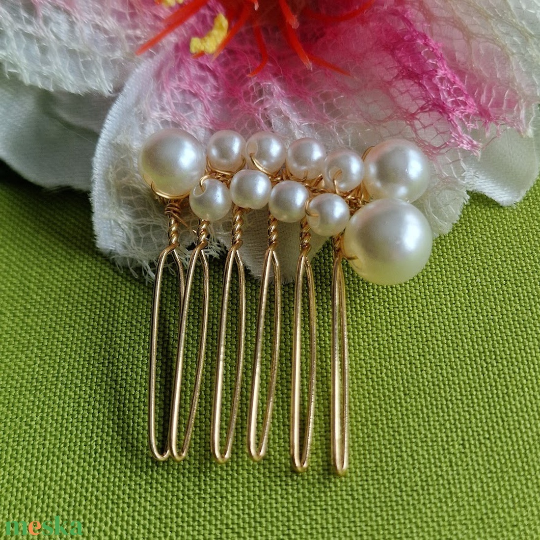 ESKÜVŐ HAD237 - Gyöngyös hajfésű, hajdísz  - esküvő - hajdísz - fésűs hajdísz - Meska.hu