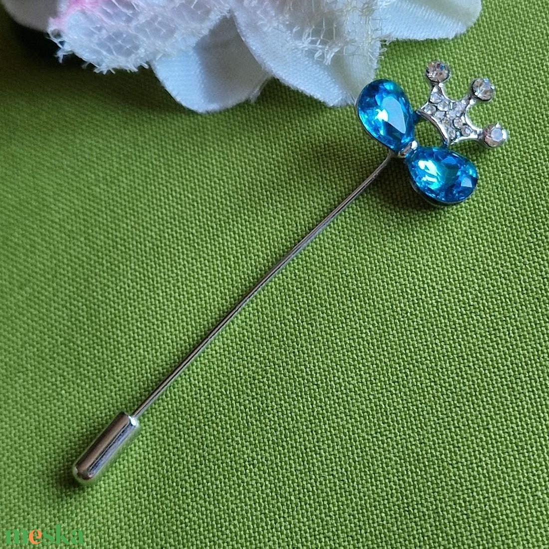 Hajtókatű, kitűző HAT05 - Strasszköves Kék korona 20x75mm - ékszer - kitűző és bross - Meska.hu