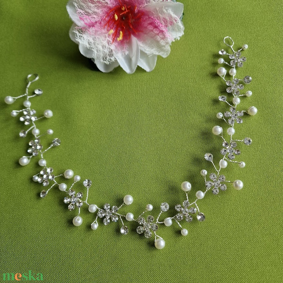 ESKÜVŐ HAD247 � Menyasszonyi gyöngyös, strassz virágos hajdísz  - esküvő - hajdísz - fésűs hajdísz - Meska.hu