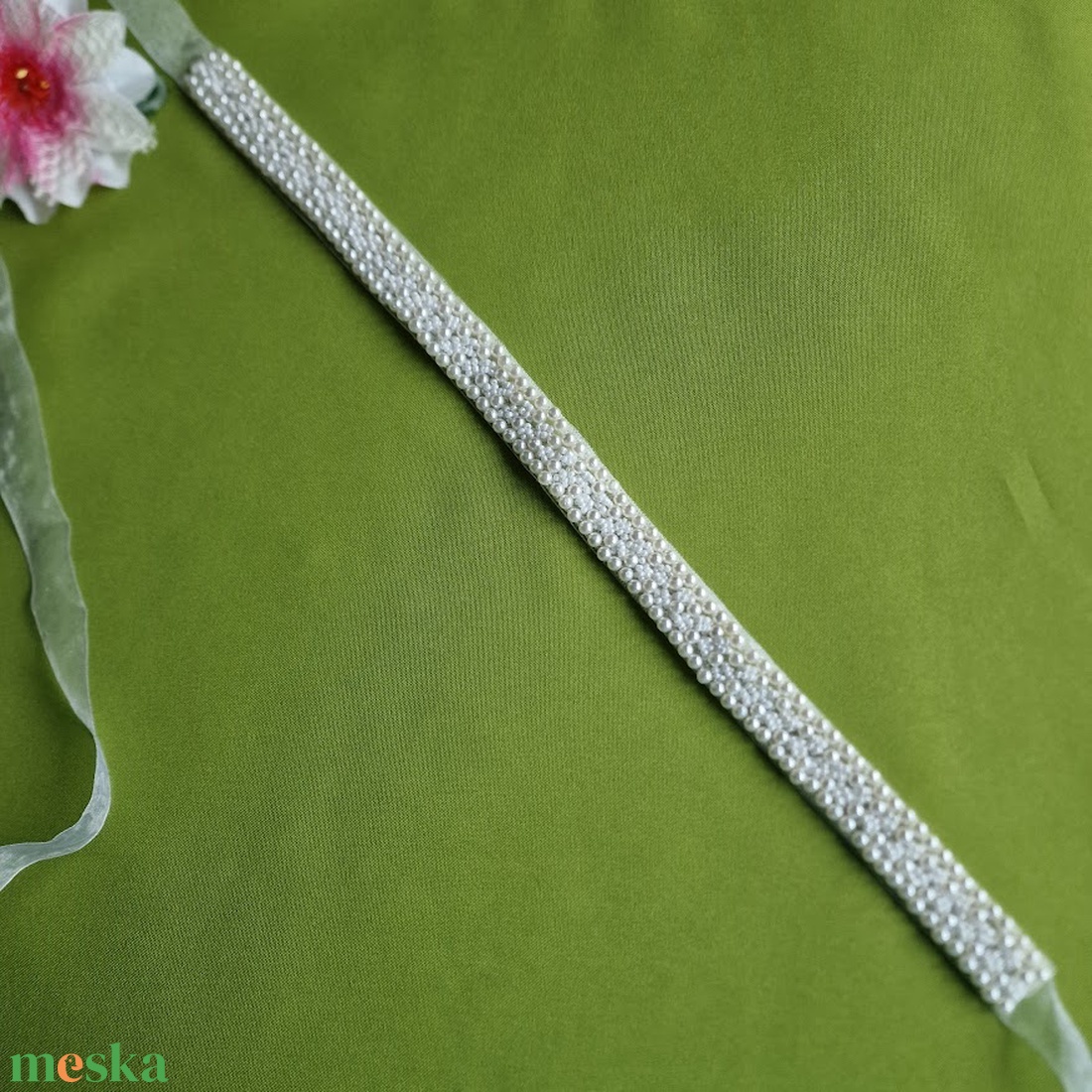 ESKÜVŐ MÖV55 � Handmade - Hófehér és fehér gyöngyös menyasszonyi öv 44x2,3cm-es - esküvő - kiegészítők - öv & pánt - Meska.hu