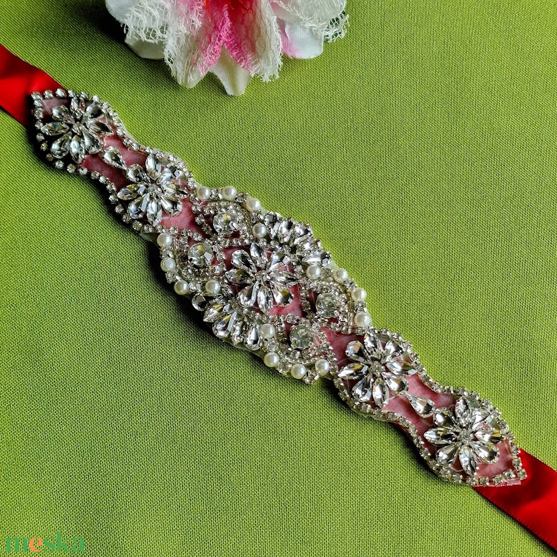 ESKÜVŐ MÖV23 � Strasszos menyasszonyi öv 25x5cm-es választható szatén szalagon - esküvő - kiegészítők - öv & pánt - Meska.hu