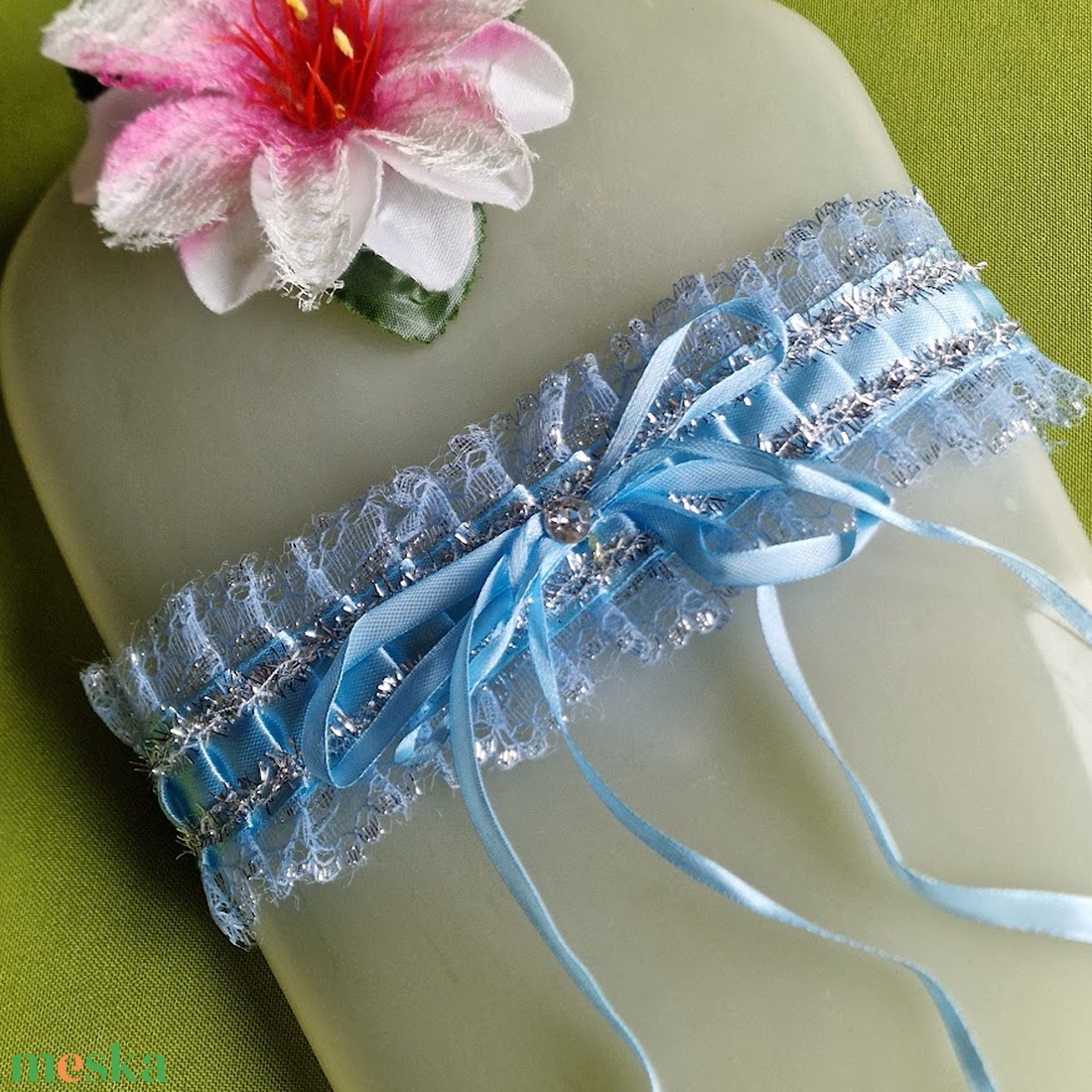 ESKÜVŐ HAK84 - 55mm-es Világoskék, kék csipke Harisnyakötő, Combcsipke, legényfogó - esküvő - kiegészítők - harisnyatartó & valami kék - Meska.hu