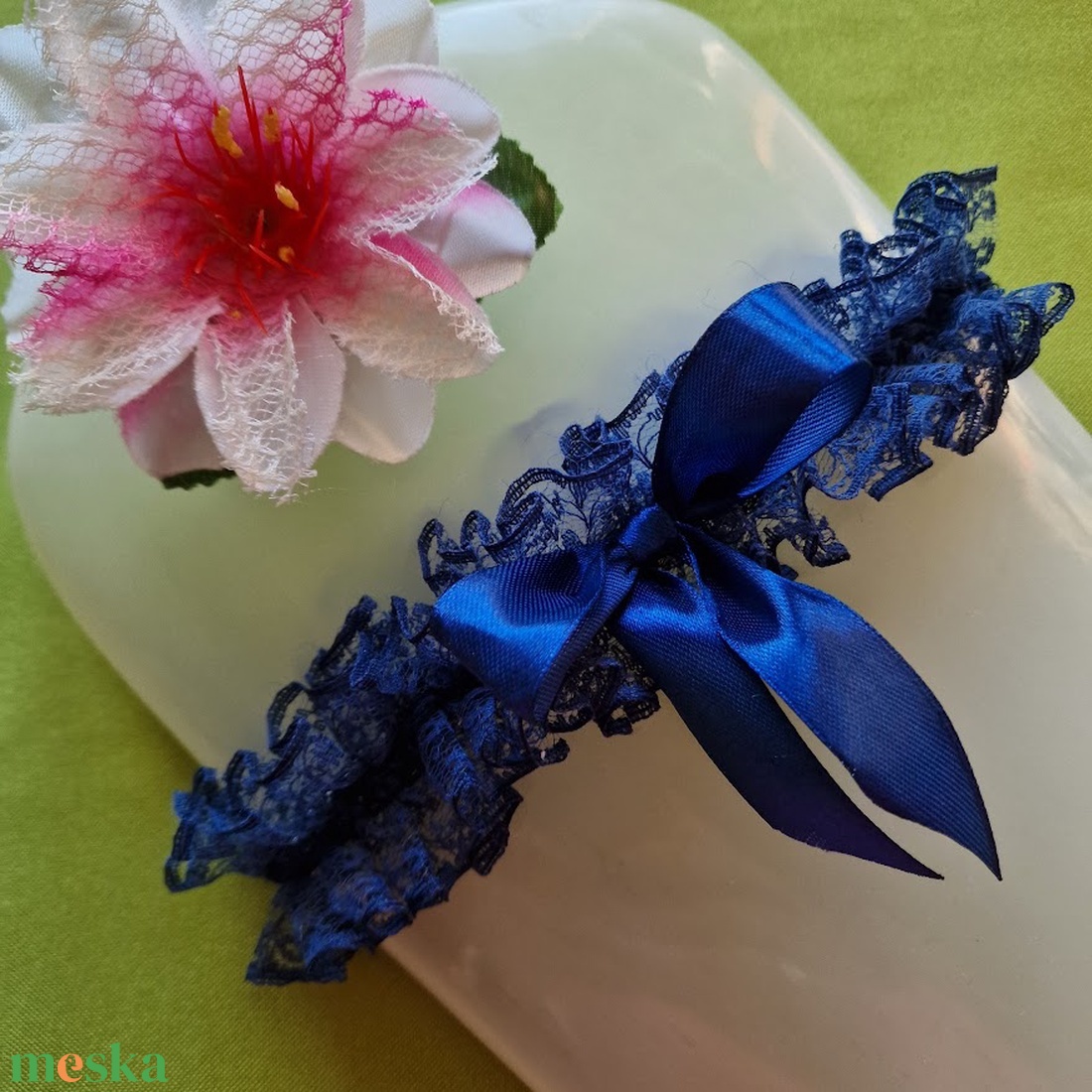 ESKÜVŐ HAK87 - 45mm-es navy kék színű masnis Harisnyakötő, Combcsipke, Legényfogó - esküvő - kiegészítők - harisnyatartó & valami kék - Meska.hu