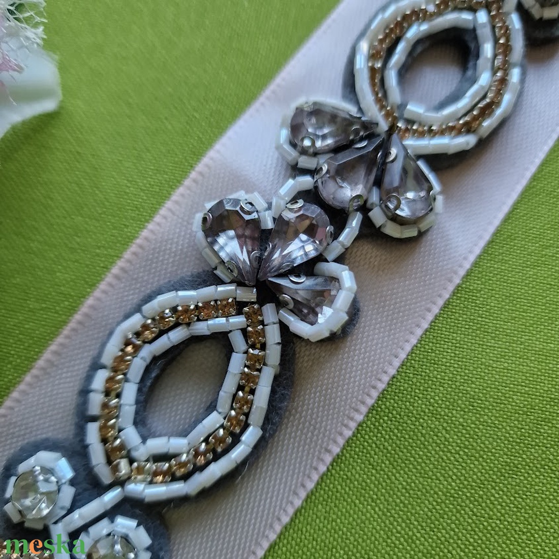 ESKÜVŐ MÖV40 � Handmade - Strasszos ezüst alapú menyasszonyi öv 21x3cm-es - esküvő - kiegészítők - öv & pánt - Meska.hu