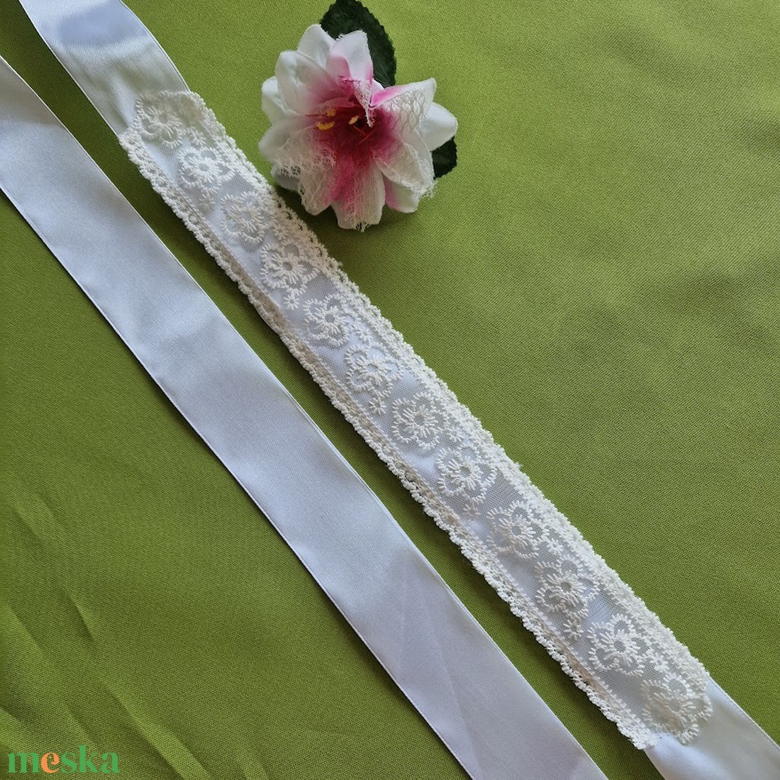 ESKÜVŐ MÖV50 � Handmade - Ekrü színű virág mintás csipkés menyasszonyi öv 35x4cm-es - esküvő - kiegészítők - öv & pánt - Meska.hu