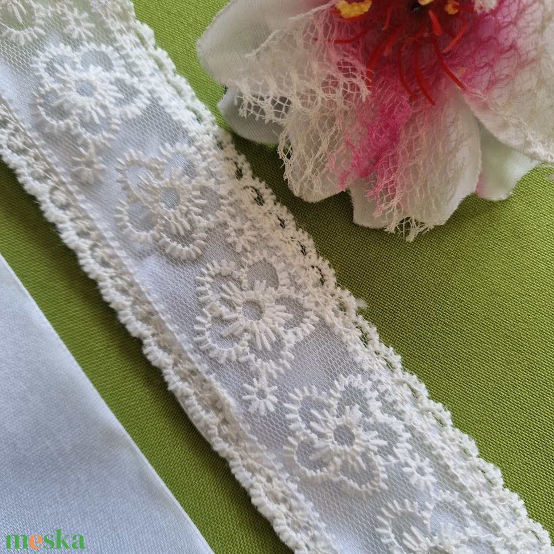 ESKÜVŐ MÖV50 � Handmade - Ekrü színű virág mintás csipkés menyasszonyi öv 35x4cm-es - esküvő - kiegészítők - öv & pánt - Meska.hu