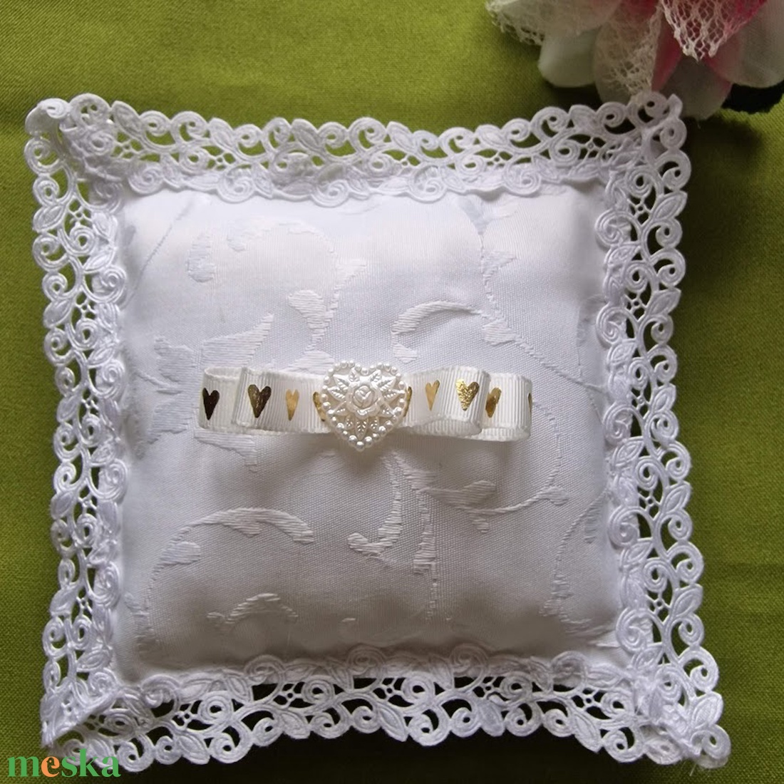 ESKÜVŐ GYP11 - Hófehér 15x15cm-es damaszt csipkés masnis gyűrűpárna - esküvő - esküvői ceremónia - gyűrűtartó & gyűrűpárna - Meska.hu
