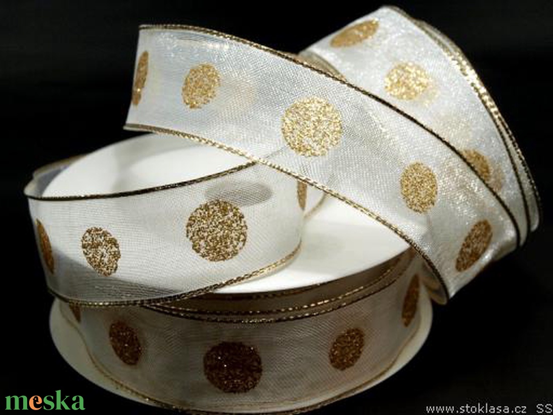 25SLM11 - 25mm-es pöttyös organza szalag dróttal - arany - kellékek & szerszámok - méteráru - dekorációs alapanyag - Meska.hu
