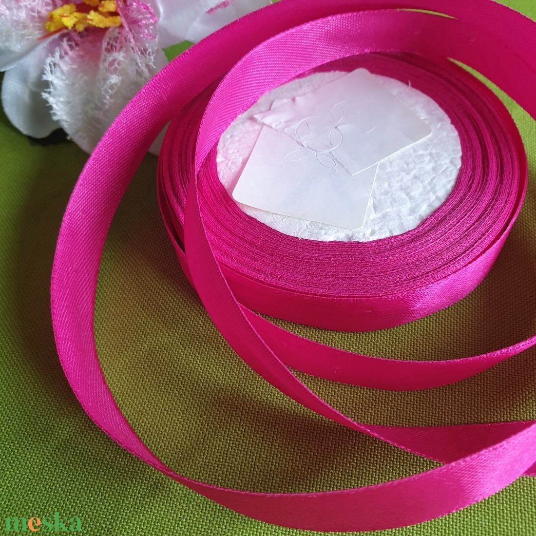 25SZS72 - 25mm-es szatén szalag - magenta 72. - kellékek & szerszámok - méteráru - dekorációs alapanyag - Meska.hu