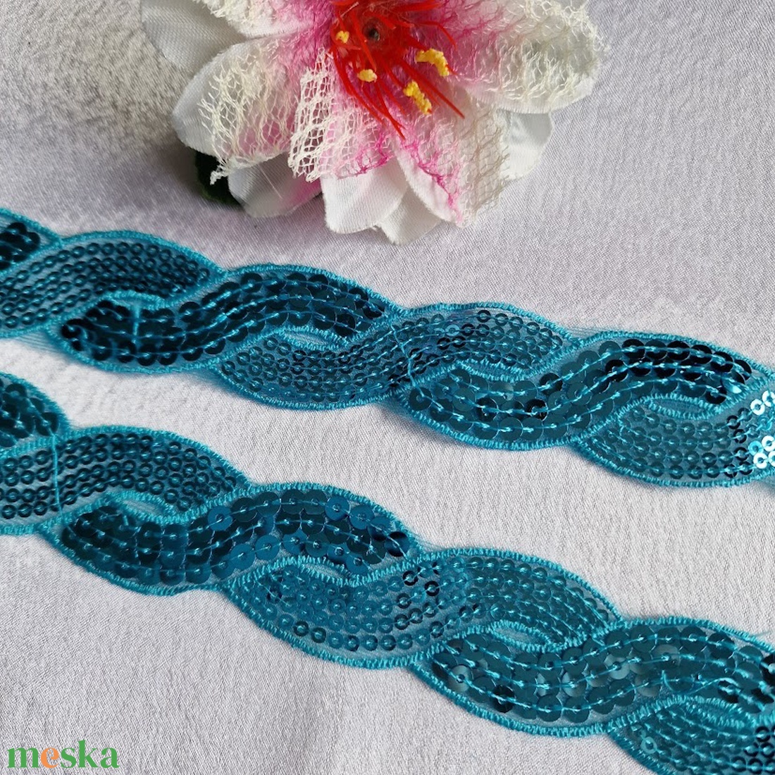 30mm-es türkizkék flitteres organza szalag - 200cm - kellékek & szerszámok - méteráru - dekorációs alapanyag - Meska.hu