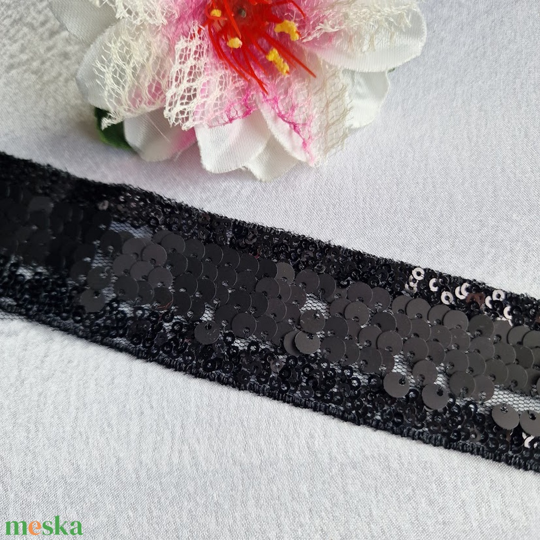 38mm-es fekete flitteres organza szalag - 158cm - kellékek & szerszámok - méteráru - dekorációs alapanyag - Meska.hu