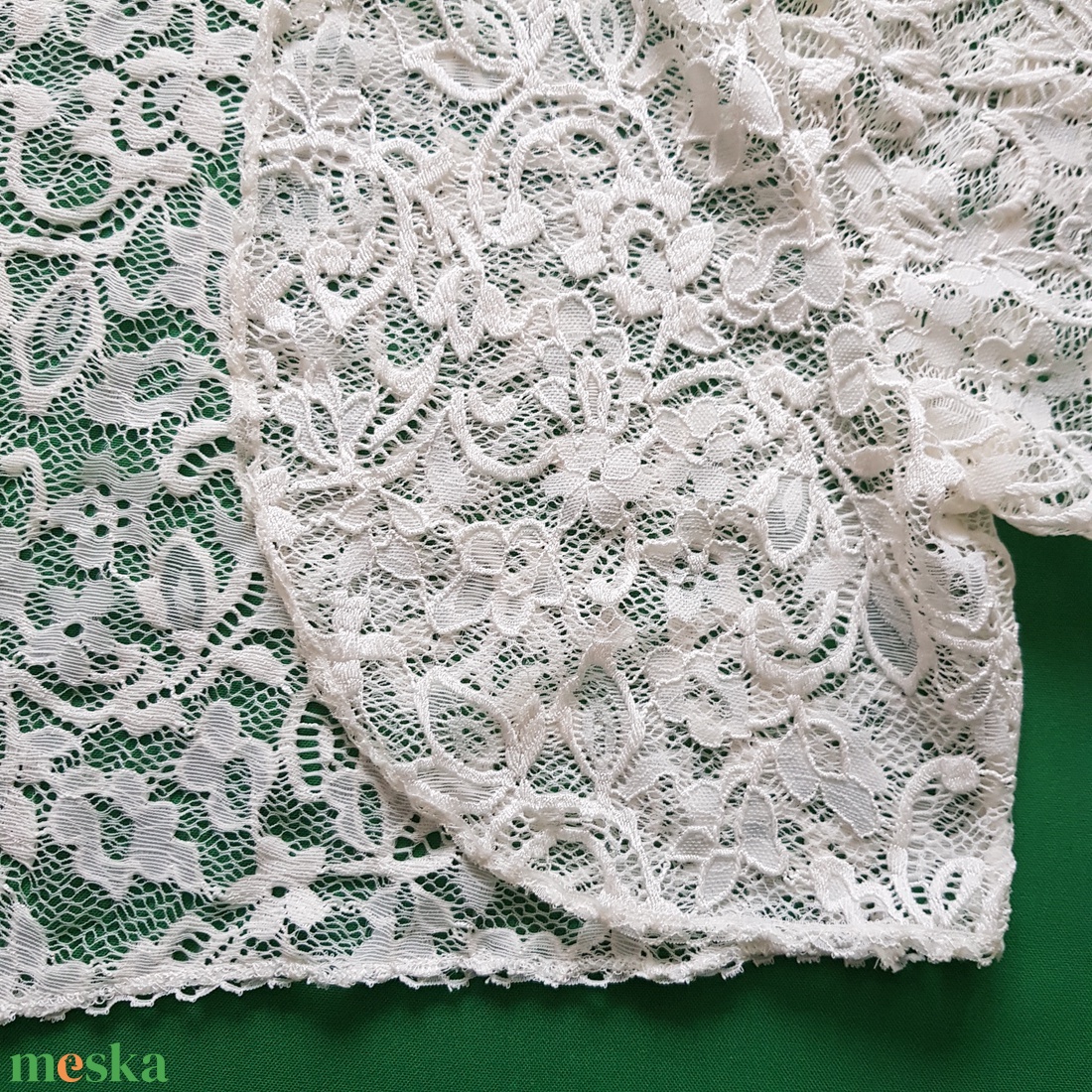 Kb. L-es ekrü színű, rövid ujjú, elasztikus csipke boleró - esküvő - kiegészítők - bolero és válltakaró - Meska.hu Kb. L-es ekrü színű, rövid ujjú, elasztikus csipke boleró - esküvő - kiegészítők - bolero és válltakaró - Meska.hu