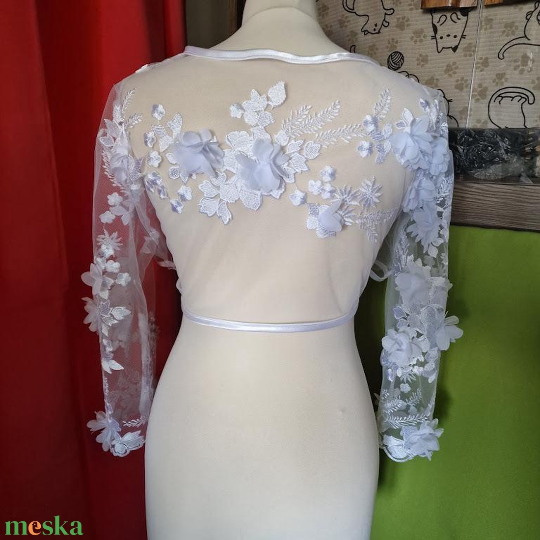 Kb. 2-3XL-es, 3D virágos, csipkés, hímzett hófehér menyasszonyi boleró - esküvő - kiegészítők - bolero és válltakaró - Meska.hu Kb. 2-3XL-es, 3D virágos, csipkés, hímzett hófehér menyasszonyi boleró - esküvő - kiegészítők - bolero és válltakaró - Meska.hu