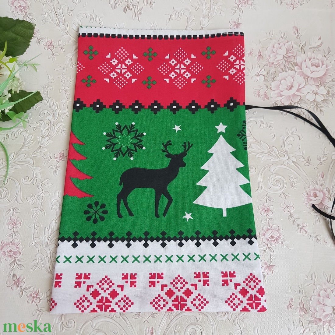 Karácsonyi fenyőfa, rénszarvas mintás mikulás zsák, textil ajándéktasak - karácsony - mikulás - mikulás zsák, zokni, csizma - Meska.hu Karácsonyi fenyőfa, rénszarvas mintás mikulás zsák, textil ajándéktasak - karácsony - mikulás - mikulás zsák, zokni, csizma - Meska.hu