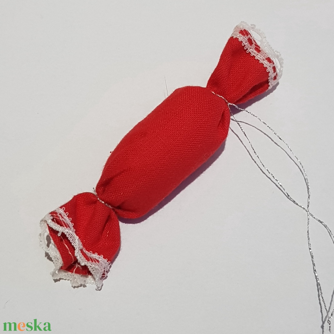 Textil szaloncukor, egyszínű piros karácsonyfadísz, karácsonyi dekoráció - karácsony - karácsonyi lakásdekoráció - karácsonyfadíszek - Meska.hu Textil szaloncukor, egyszínű piros karácsonyfadísz, karácsonyi dekoráció - karácsony - karácsonyi lakásdekoráció - karácsonyfadíszek - Meska.hu