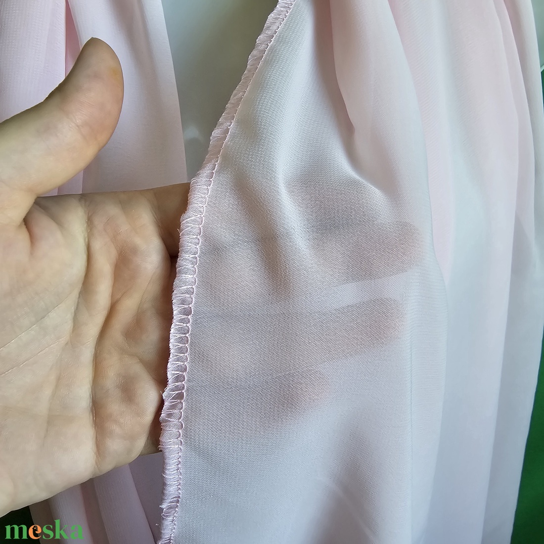 Babarózsaszín színű muszlin sál, kendő, vállkendő, stóla - esküvő - kiegészítők - bolero és válltakaró - Meska.hu Babarózsaszín színű muszlin sál, kendő, vállkendő, stóla - esküvő - kiegészítők - bolero és válltakaró - Meska.hu