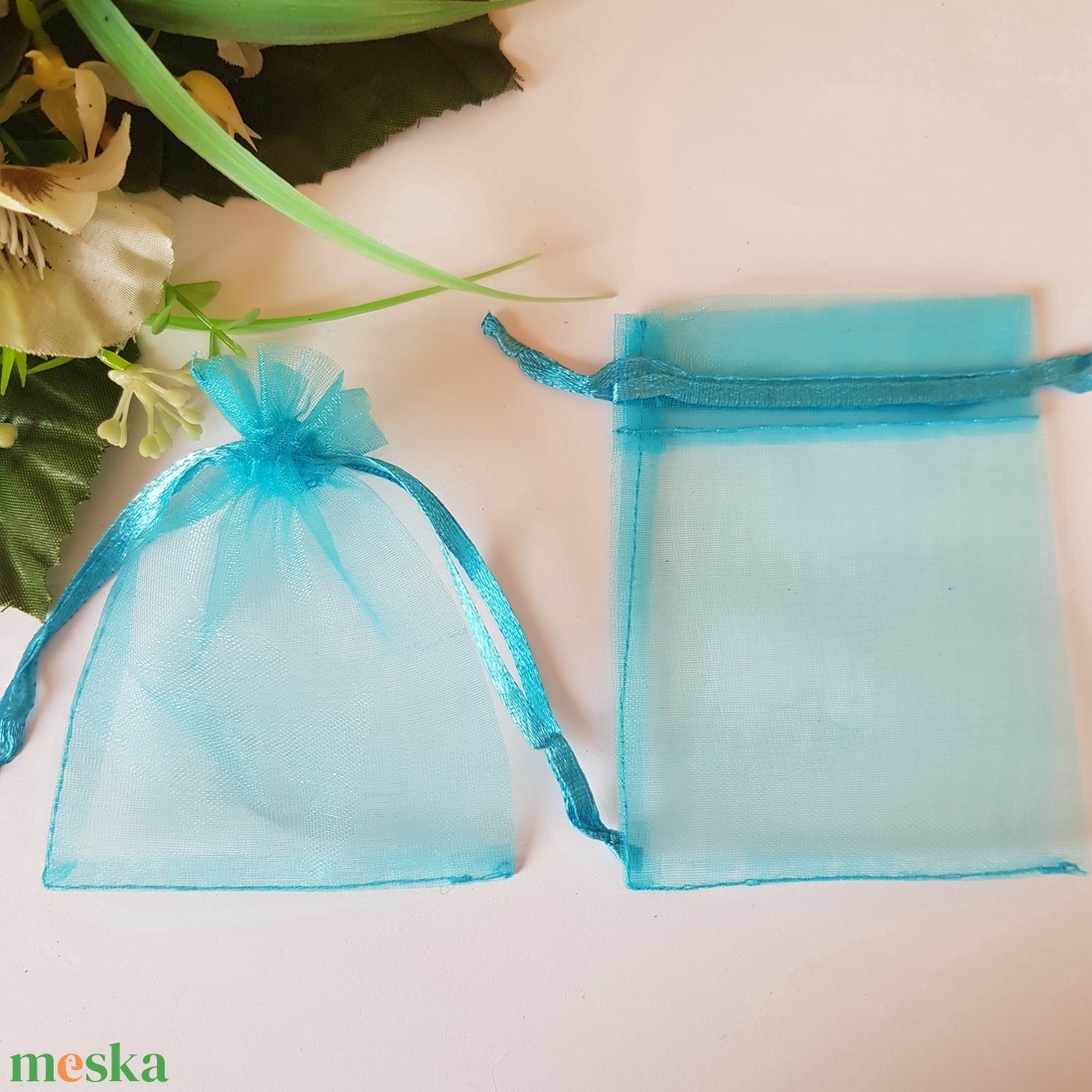 Türkizkék organza dísztasak, ajándék tasak kb. 7x9cm - esküvő - emlék & ajándék - köszönőajándék - Meska.hu Türkizkék organza dísztasak, ajándék tasak kb. 7x9cm - esküvő - emlék & ajándék - köszönőajándék - Meska.hu