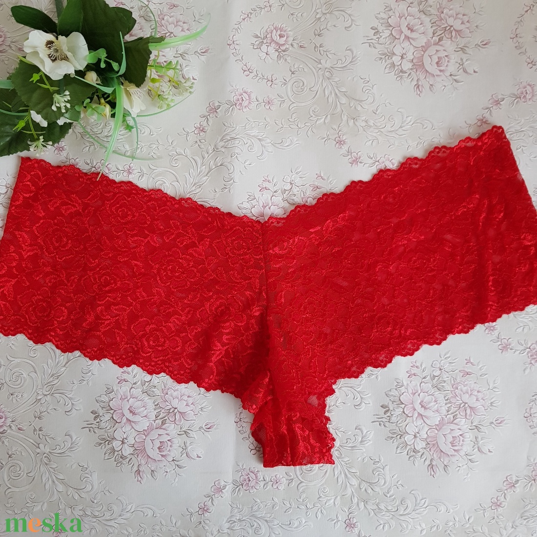 2XL-3XL / 52-54-es méretű, egyedi készítésű francia csipke bugyi, fehérnemű - ruha & divat - női ruha - fürdőruha & fehérnemű - Meska.hu 2XL-3XL / 52-54-es méretű, egyedi készítésű francia csipke bugyi, fehérnemű - ruha & divat - női ruha - fürdőruha & fehérnemű - Meska.hu