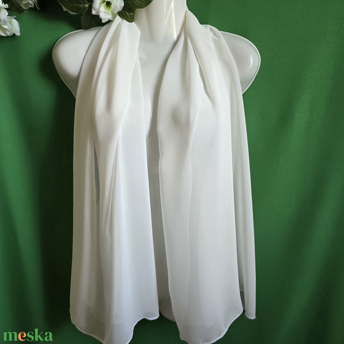 Ekrü színű muszlin sál, kendő, vállkendő, stóla - esküvő - kiegészítők - bolero és válltakaró - Meska.hu Ekrü színű muszlin sál, kendő, vállkendő, stóla - esküvő - kiegészítők - bolero és válltakaró - Meska.hu