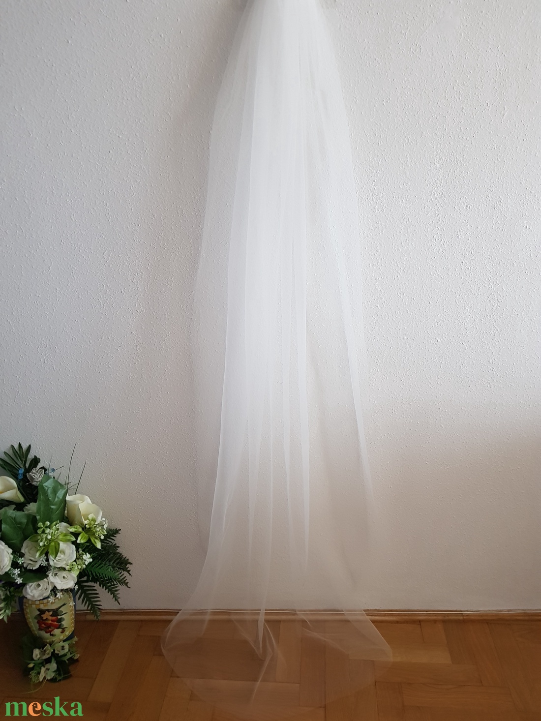 1 rétegű, szegetlen szélű, EKRÜ, 2 méter hosszú menyasszonyi fátyol (29.2) - esküvő - kiegészítők - fátyol - Meska.hu
