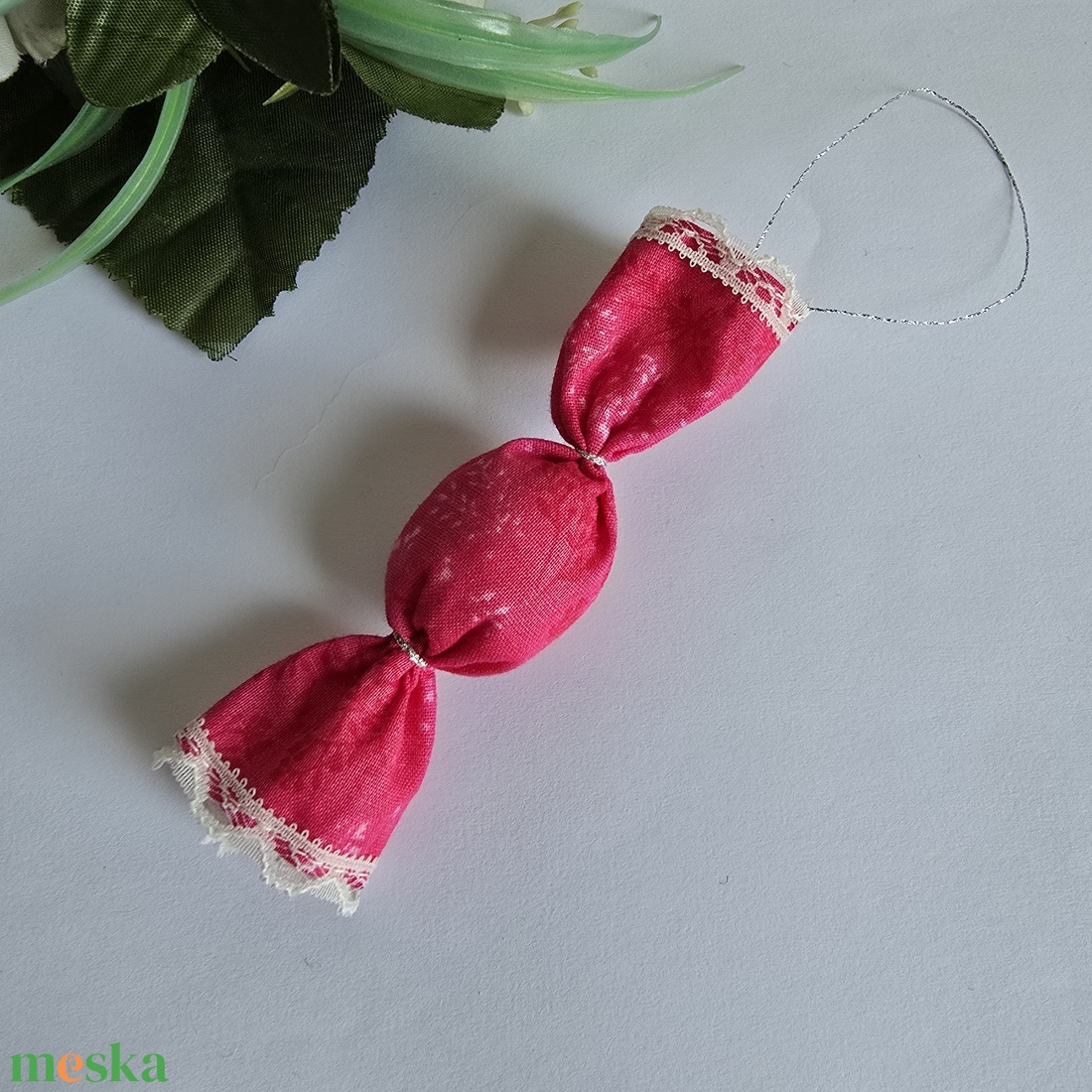 Pink színű textil szaloncukor karácsonyfadísz, karácsonyi dekoráció - karácsony - karácsonyi lakásdekoráció - karácsonyfadíszek - Meska.hu