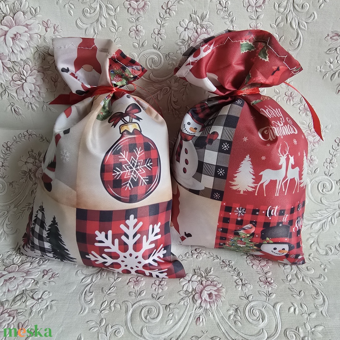 Karácsonyi mozaik mintás (mikulás, gömb, fenyőfa, hóember, hópehely) mikulás zsák, textil ajándéktasak - karácsony - mikulás - mikulás zsák - Meska.hu