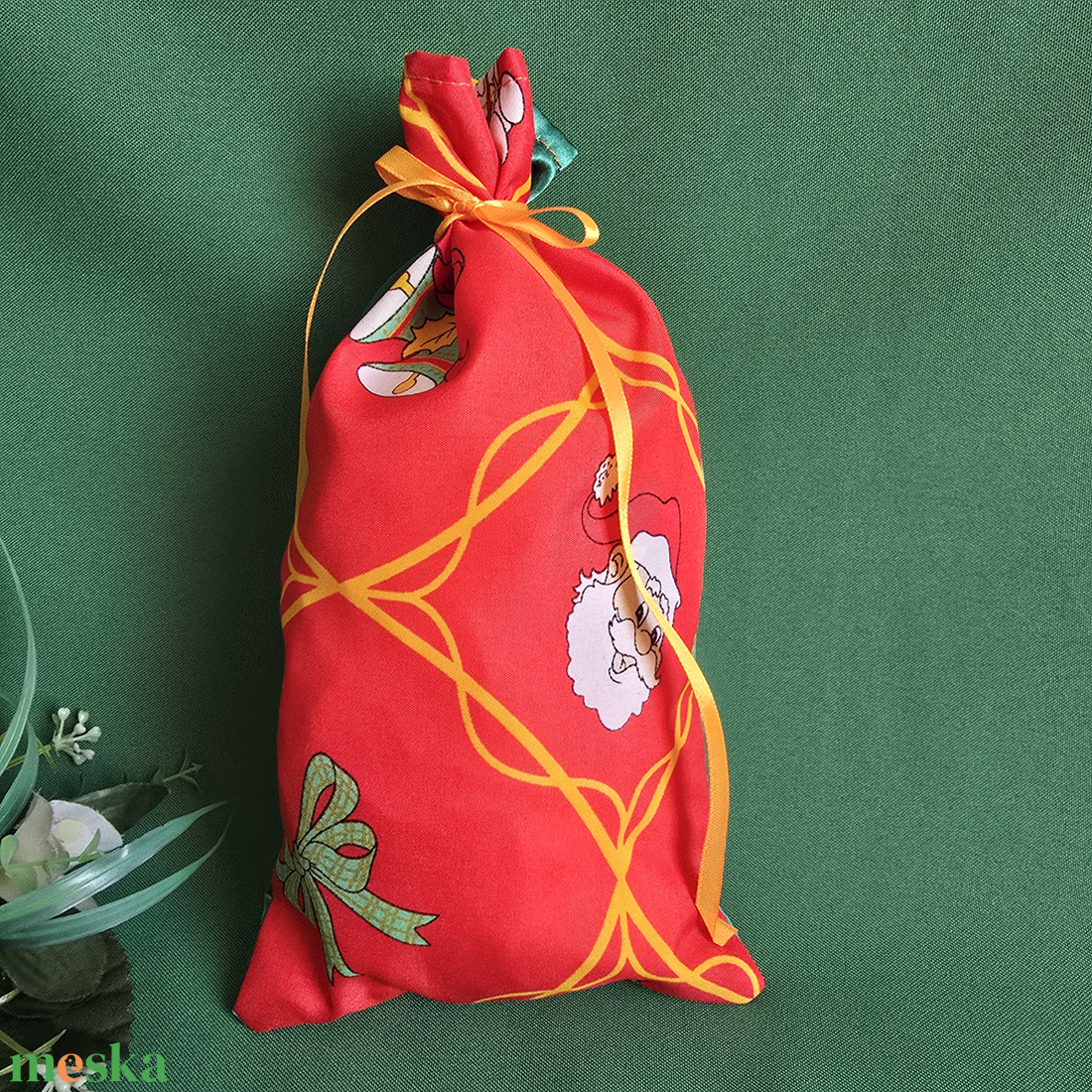 Csengő, hóember, cukorka mintás szatén mikulás zsák, textil ajándéktasak   - karácsony - mikulás - mikulás zsák - Meska.hu