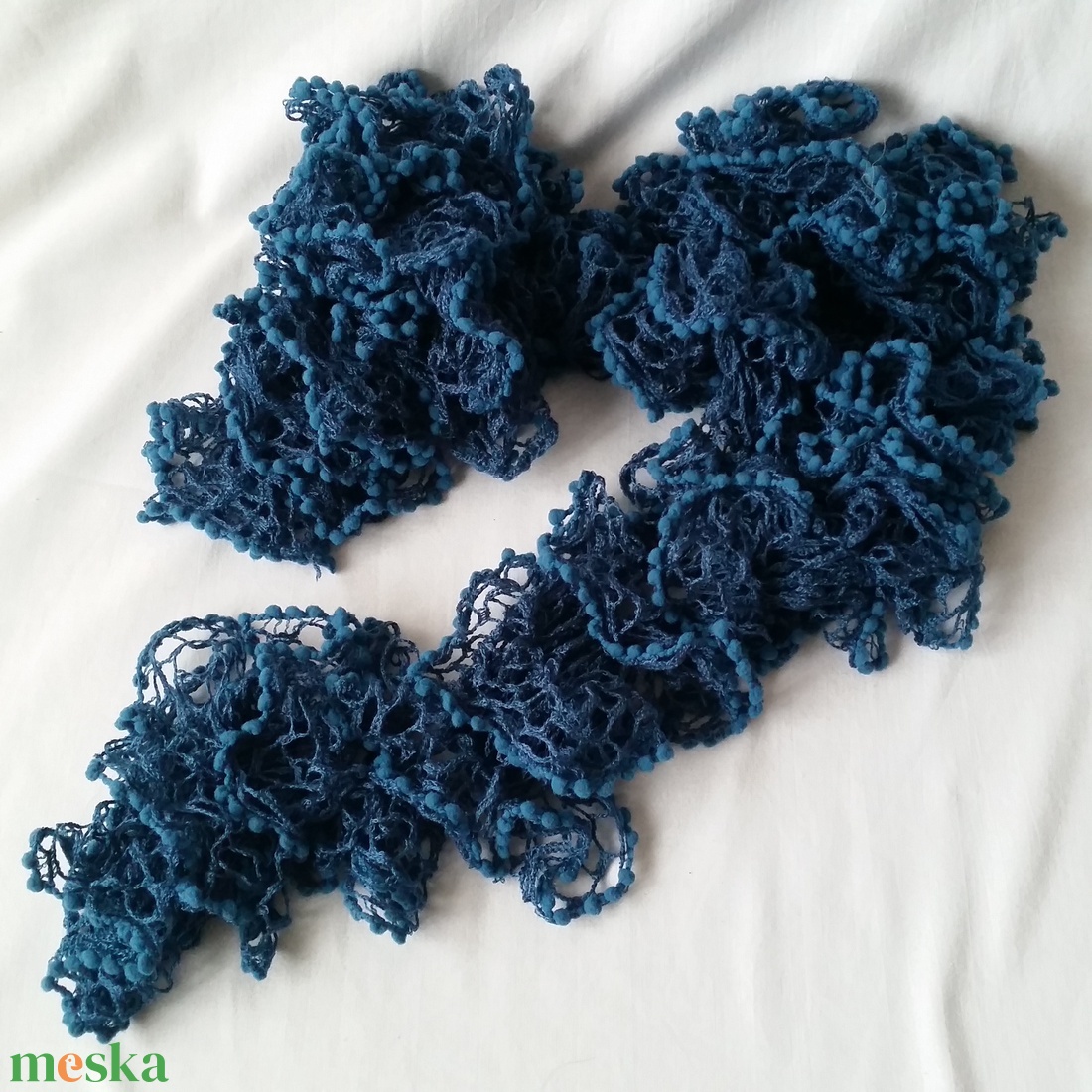 Kék színű horgolt sál - ruha & divat - sál, sapka, kendő - sál - Meska.hu