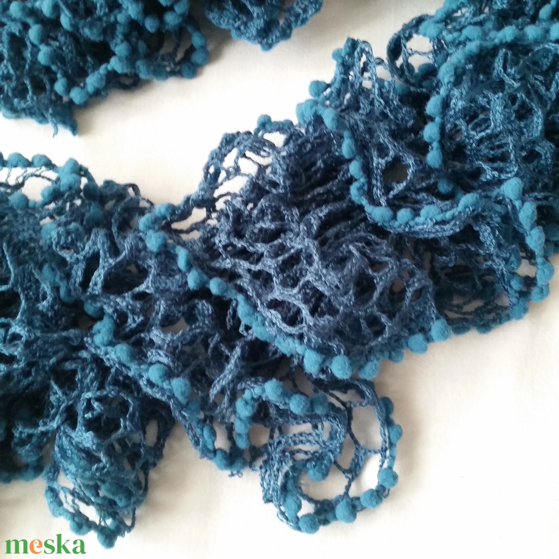 Kék színű horgolt sál - ruha & divat - sál, sapka, kendő - sál - Meska.hu
