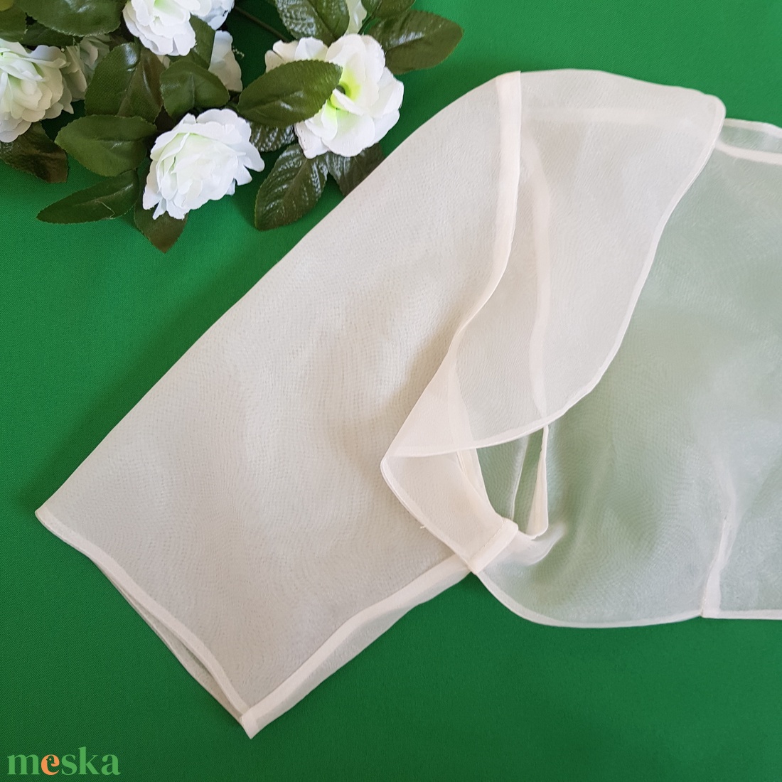 kb. XL-es ekrü színű, -es ujjú organza boleró - esküvő - kiegészítők - bolero és válltakaró - Meska.hu