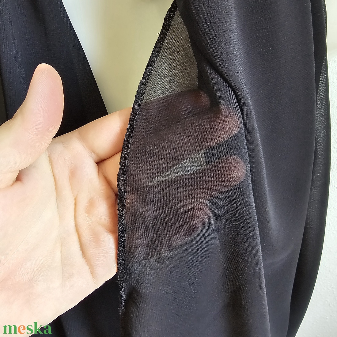 Fekete színű muszlin sál, kendő, vállkendő, stóla - esküvő - kiegészítők - bolero és válltakaró - Meska.hu