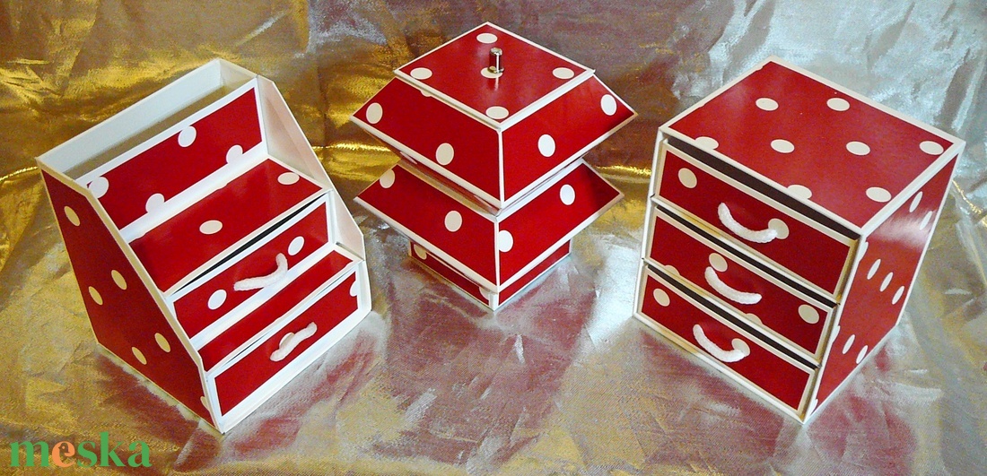 PIROS PÖTTYÖS ékszerdoboz / írószertartó szett /fehér alapon/ - ékszer - ékszertartó - ékszerdoboz - Meska.hu PIROS PÖTTYÖS ékszerdoboz / írószertartó szett /fehér alapon/ - ékszer - ékszertartó - ékszerdoboz - Meska.hu