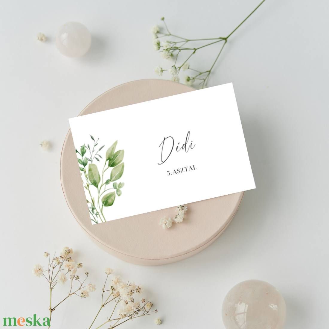 Greenery ültetőkártya  dús zöld levelekkel, asztalszámmal, személyre szabható - esküvő - dekoráció - ültetési rend - Meska.hu