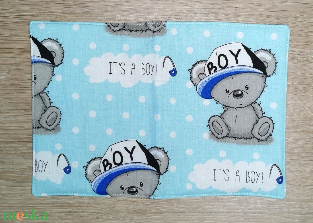 Egészségügyi kiskönyv borító It's a boy kék macis - otthon & életmód - papír, írószer - egészségügyi kiskönyv borító - Meska.hu Egészségügyi kiskönyv borító It's a boy kék macis - otthon & életmód - papír, írószer - egészségügyi kiskönyv borító - Meska.hu